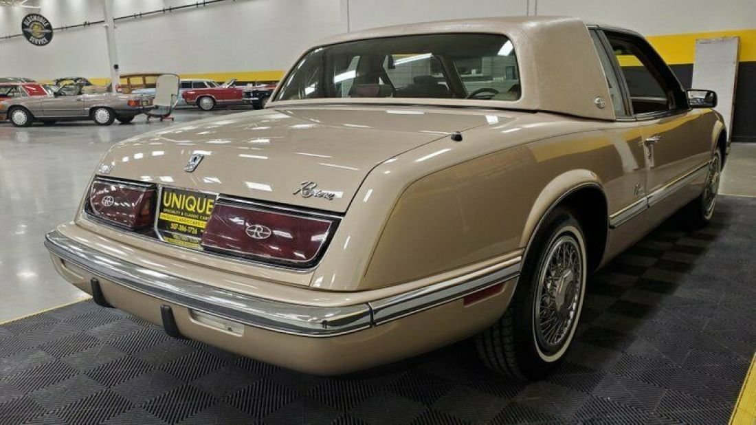 1993 Buick Riviera - photo 4