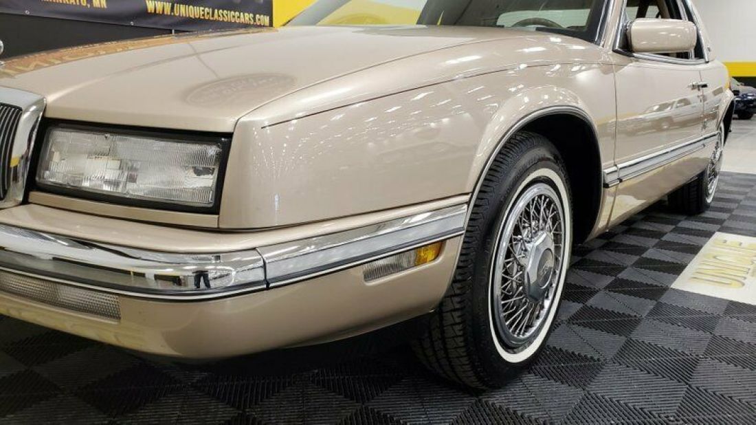 1993 Buick Riviera - photo 9