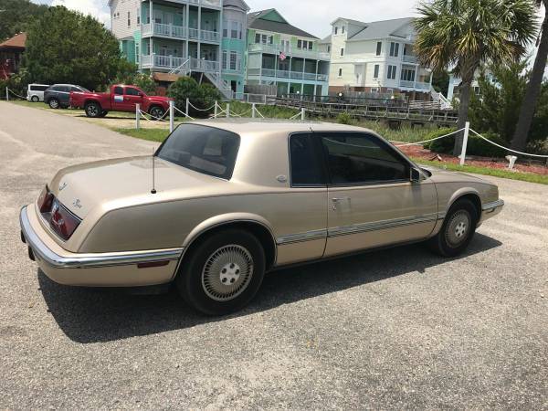 1993 Buick Riviera - photo 7
