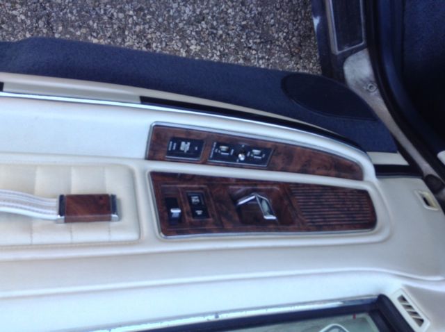 1993 Buick Riviera - photo 12