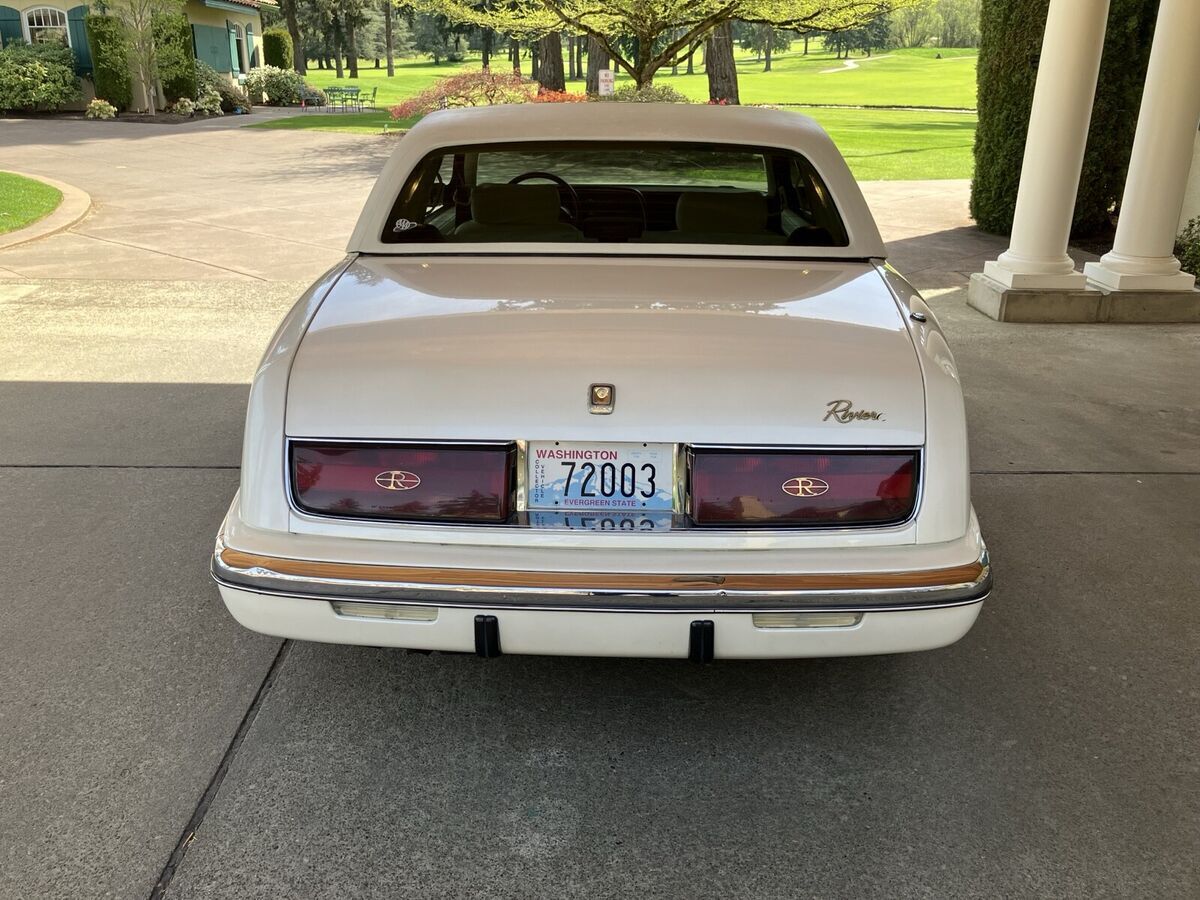 1993 Buick Riviera - photo 8