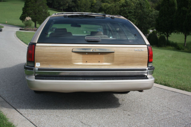 1993 Buick Roadmaster - photo 4
