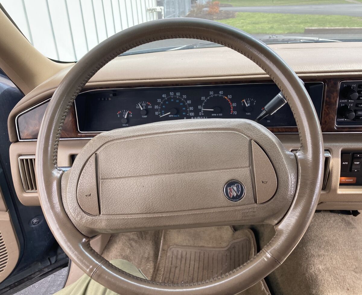 1993 Buick Roadmaster - photo 9