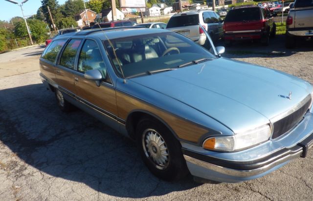 1993 Buick Roadmaster Estate Wagon Wagon 4-Door - photo 2