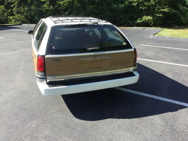 1993 Buick Roadmaster Estate wagon - photo 6