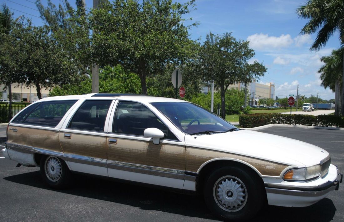 1993 Buick Roadmaster Estate Wagon - photo 3