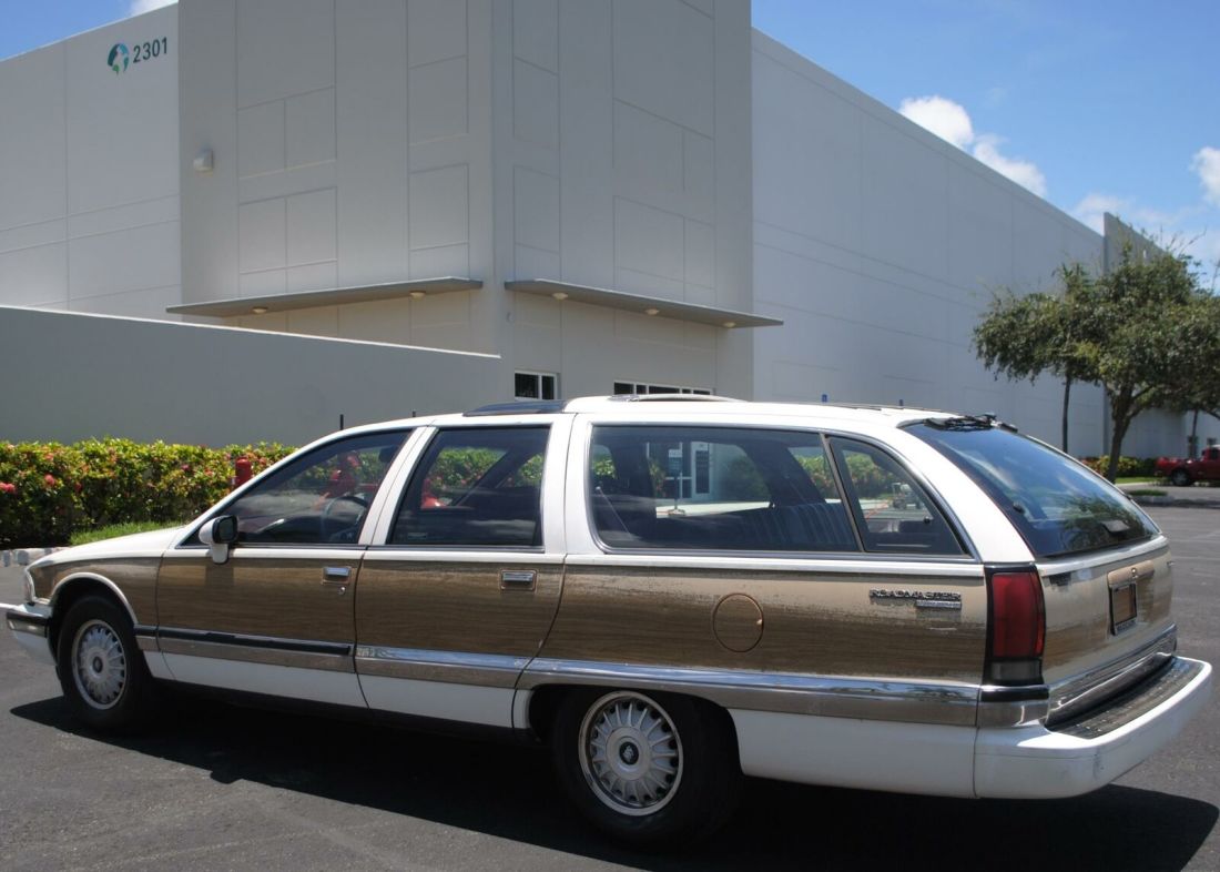 1993 Buick Roadmaster Estate Wagon - photo 9