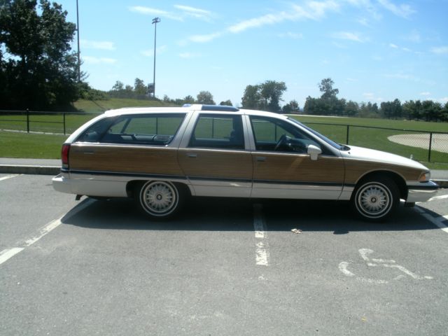 1993 Buick Roadmaster Estate Wagon low miles 1993 Buick Roadmaster Estate Wagon Wagon 4-Door
