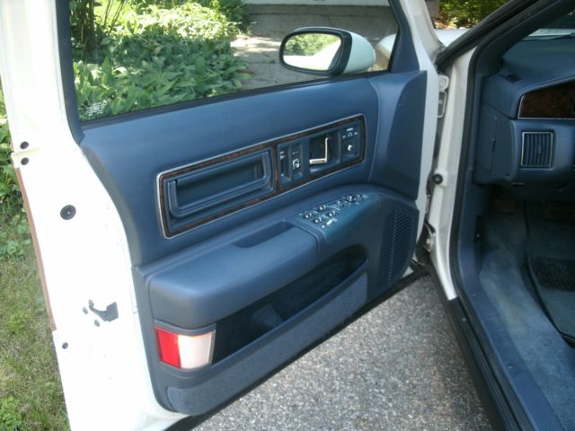1993 Buick Roadmaster Estate Wagon Wagon 4-Door - photo 11