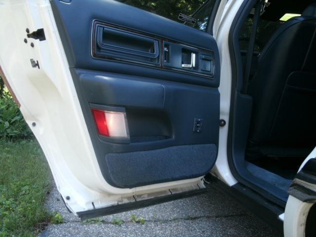 1993 Buick Roadmaster Estate Wagon Wagon 4-Door - photo 12