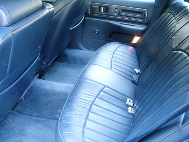 1993 Buick Roadmaster Estate Wagon Wagon 4-Door - photo 8