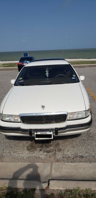 1993 Buick Roadmaster Estate Wagon - photo 4