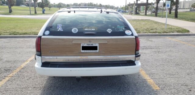 1993 Buick Roadmaster Estate Wagon - photo 5