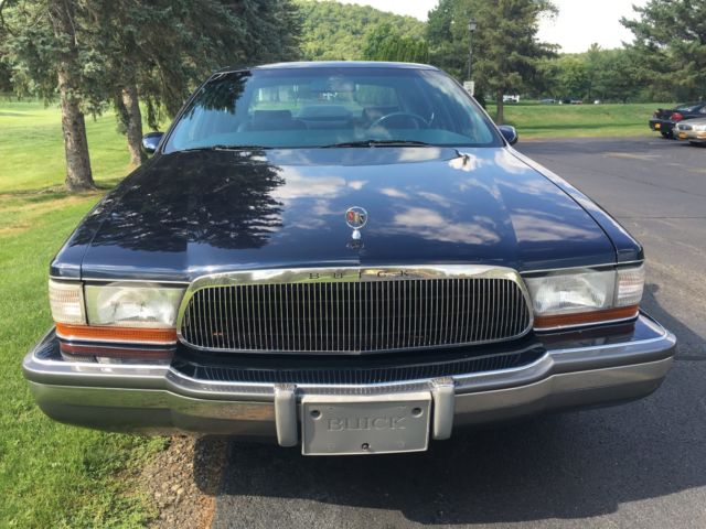 1993 Buick Roadmaster - photo 2