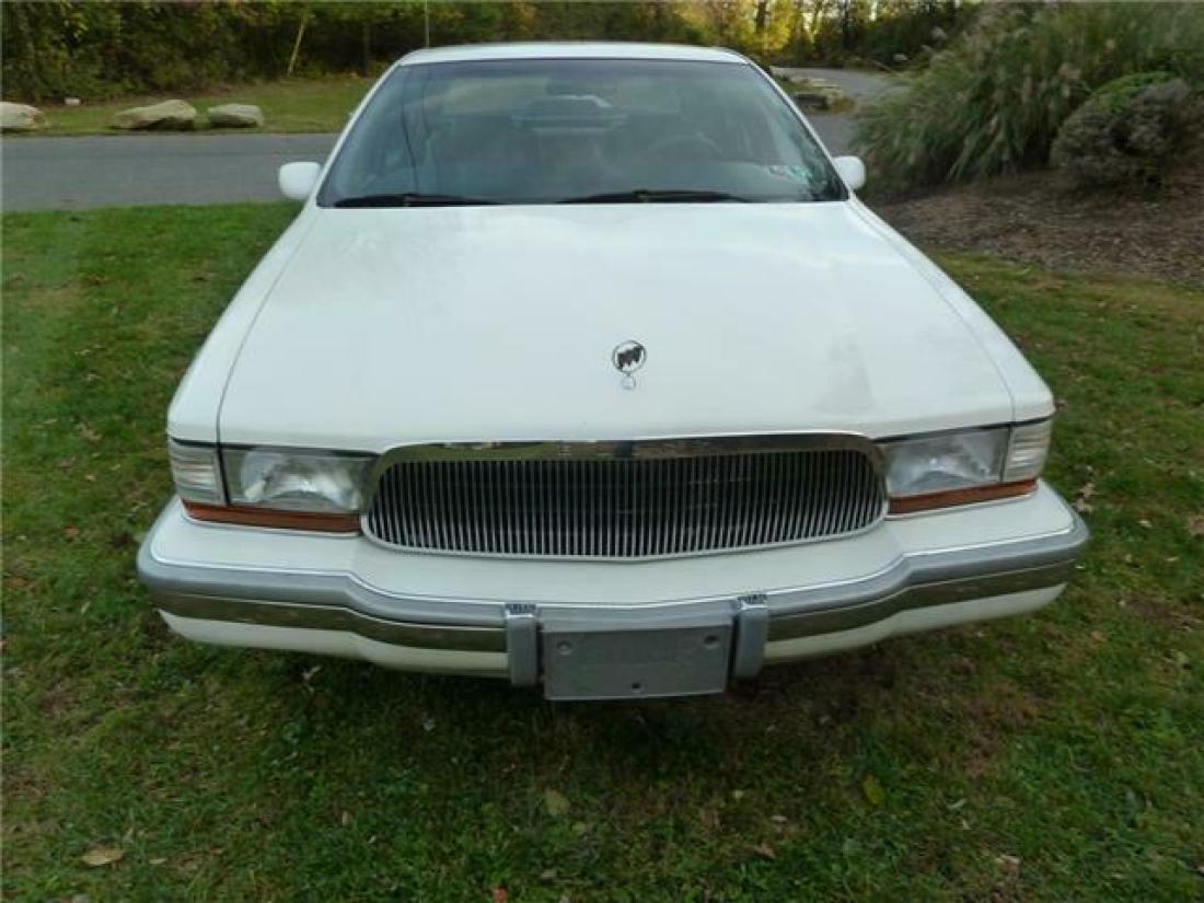 1993 Buick Roadmaster Only 69k Limited - photo 2