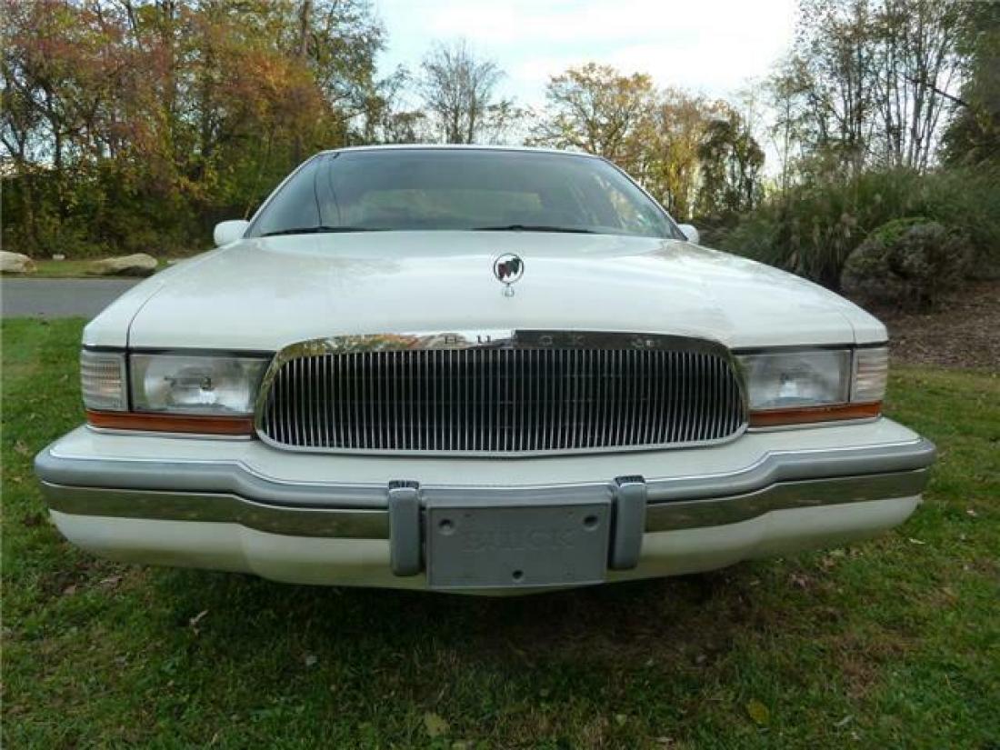 1993 Buick Roadmaster Only 69k Limited - photo 3