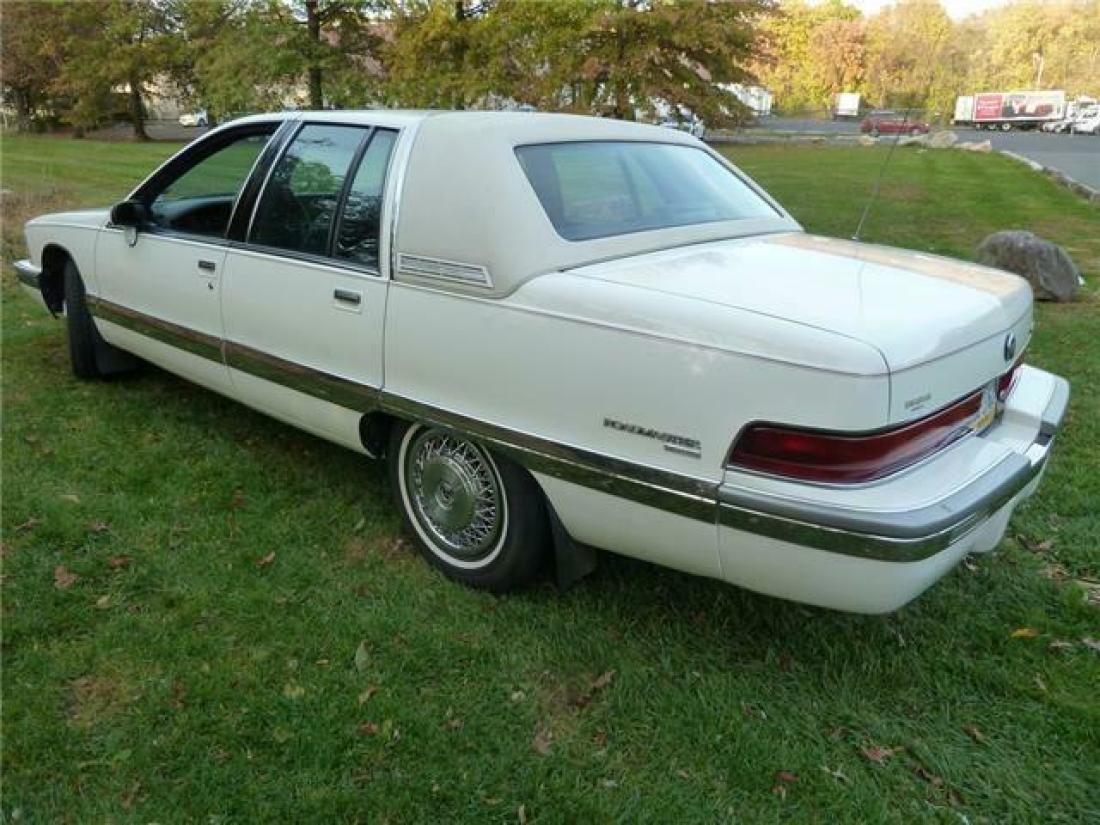 1993 Buick Roadmaster Only 69k Limited - photo 6