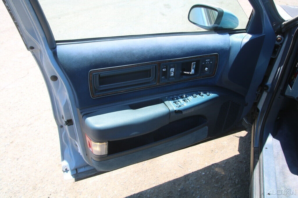 1993 Buick Roadmaster - photo 10