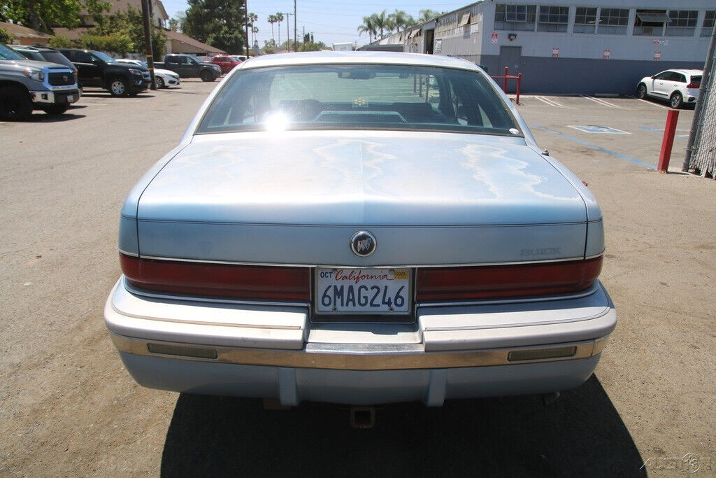 1993 Buick Roadmaster - photo 5