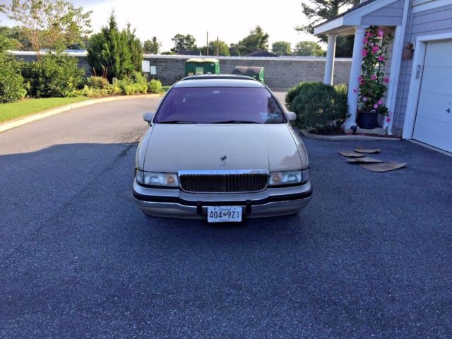 1993 Buick Roadmaster ESTATE - photo 4