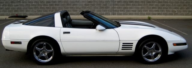 1993 Chevrolet Corvette C-4 Targa Coupe - photo 10