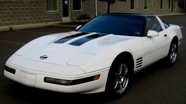 1993 Chevrolet Corvette C-4 Targa Coupe - photo 2