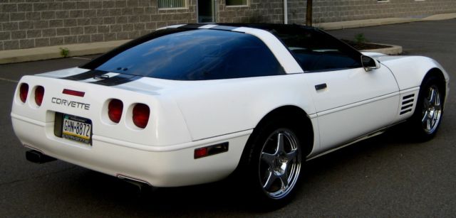 1993 Chevrolet Corvette C-4 Targa Coupe - photo 5