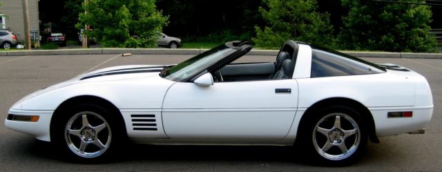 1993 Chevrolet Corvette C-4 Targa Coupe - photo 9