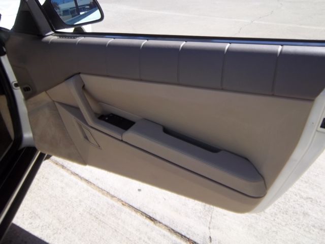 1993 Cadillac Allante - photo 12