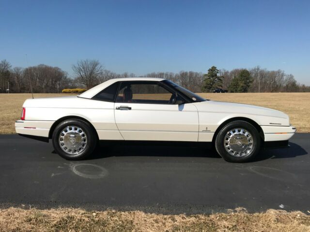 1993 Cadillac Allante - photo 2