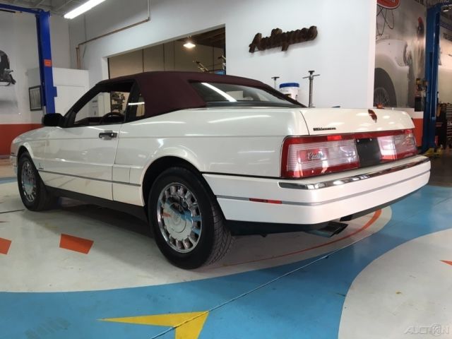1993 Cadillac Allante Coupe - photo 4