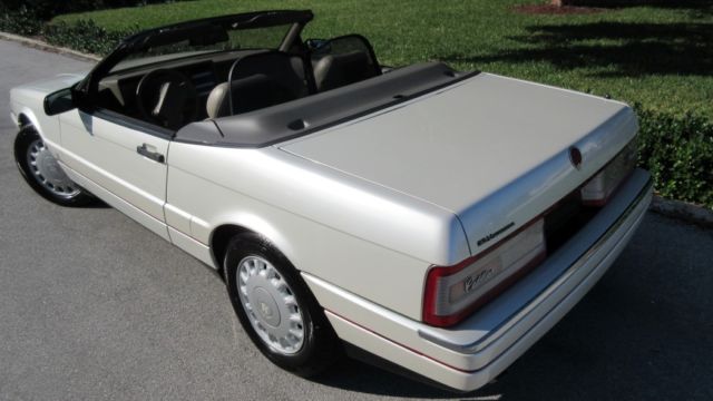 1993 Cadillac Allante 2Dr - photo 2