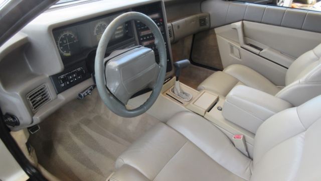 1993 Cadillac Allante 2Dr - photo 5
