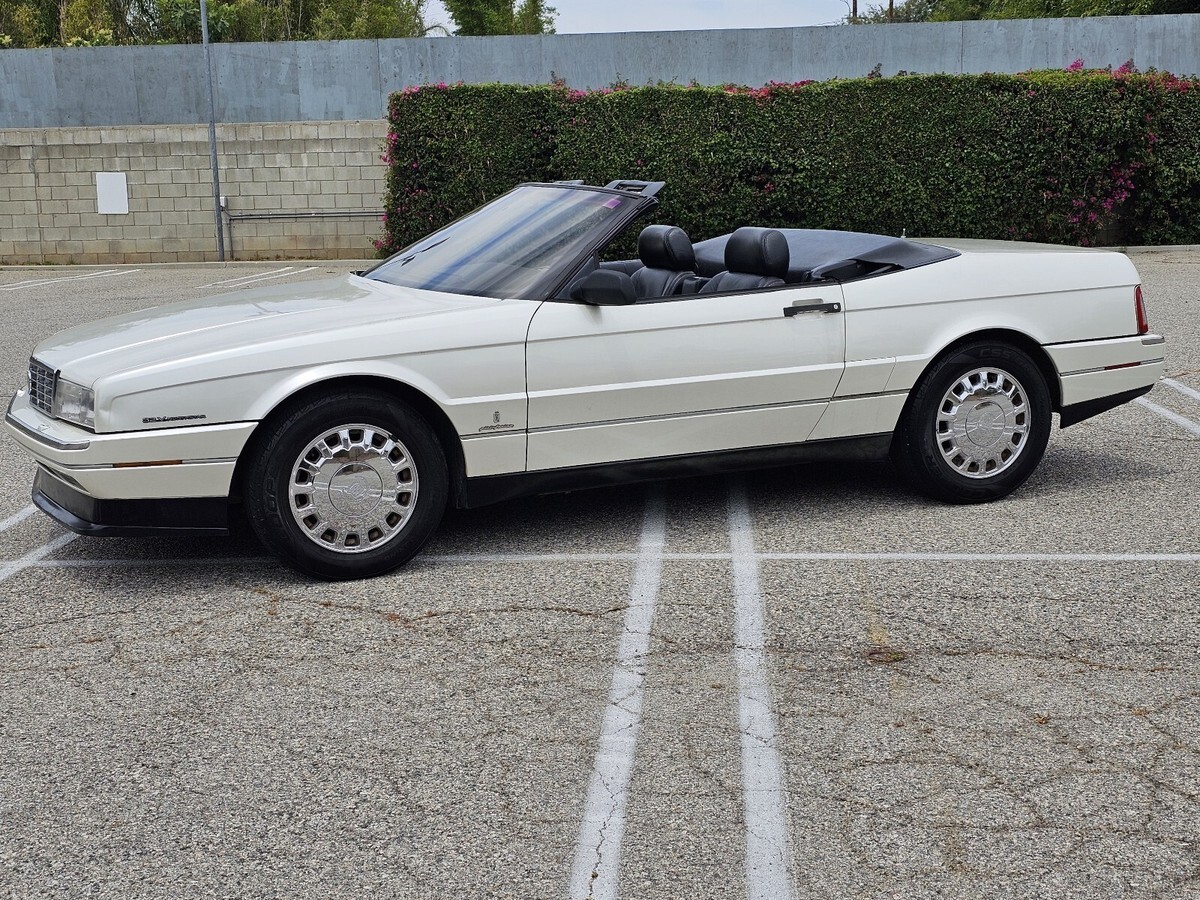 1993 Cadillac Allante - photo 2