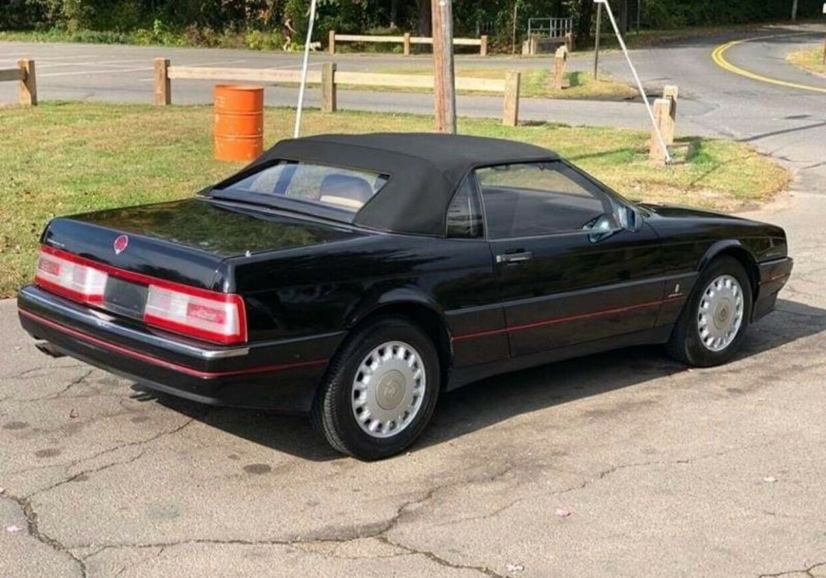 1993 Cadillac Allante - photo 2