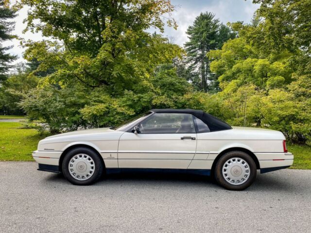 1993 Cadillac Allante - photo 2
