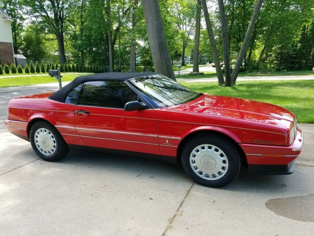1993 Cadillac Allante Red w/ Tan Interior 6,920 Miles Mint No Rust Stored Inside 1993 Cadillac Allante
