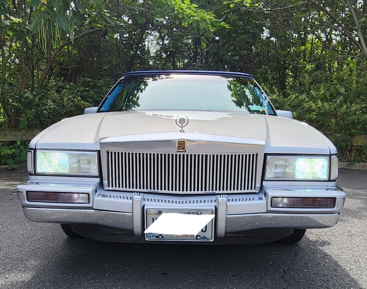 1993 Cadillac DeVille - photo 2