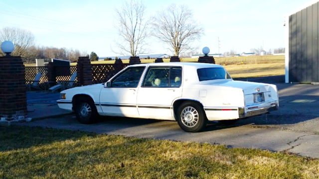 1993 Cadillac DeVille - photo 2
