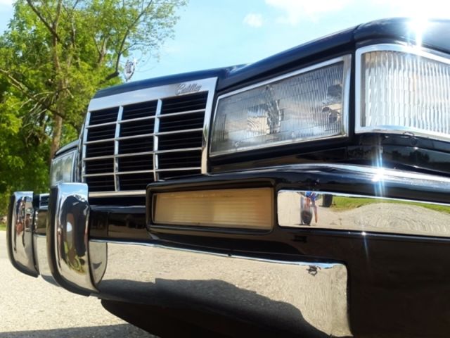 1993 Cadillac DeVille Coupe - photo 2