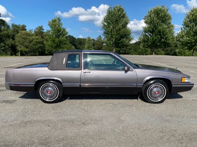 1993 Cadillac DeVille - photo 2