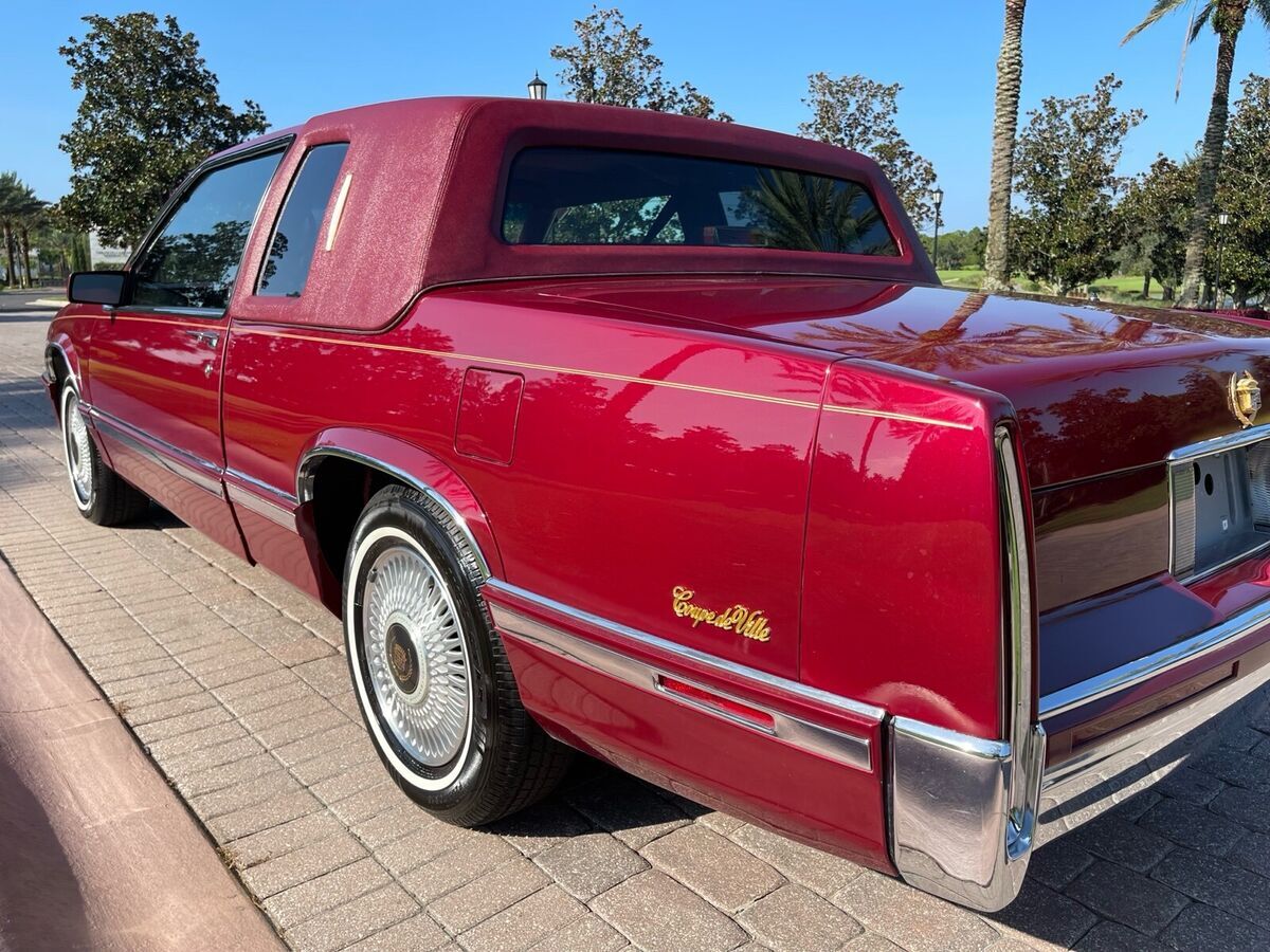 1993 Cadillac DeVille Coupe Showroom condition only 14,000 miles - photo 11