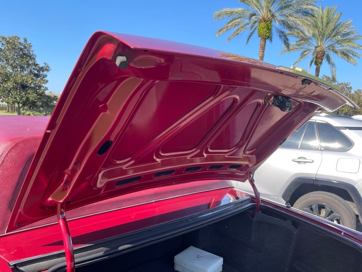 1993 Cadillac DeVille Coupe Showroom condition only 14,000 miles - photo 13