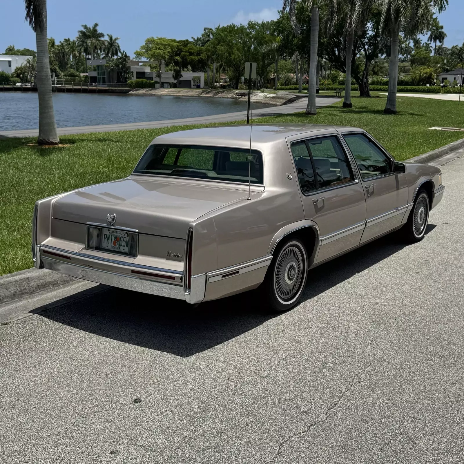 1993 Cadillac DeVille LINCOLN TOWN CAR CONTINENTAL BUICK PARK AVENUE - photo 12