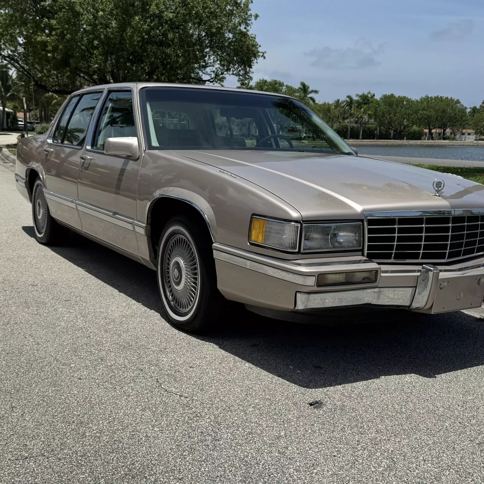 1993 Cadillac DeVille LINCOLN TOWN CAR CONTINENTAL BUICK PARK AVENUE - photo 3