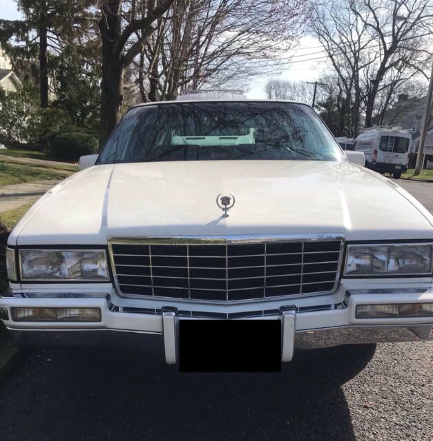 1993 Cadillac DeVille - photo 2