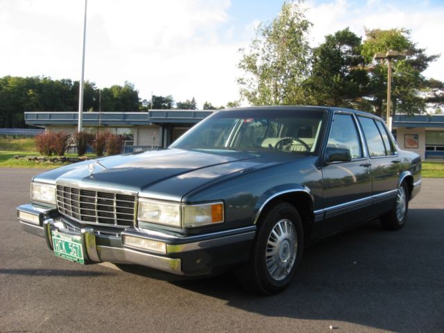 1993 Cadillac DeVille - photo 2
