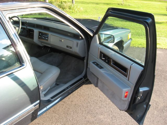 1993 Cadillac DeVille - photo 4