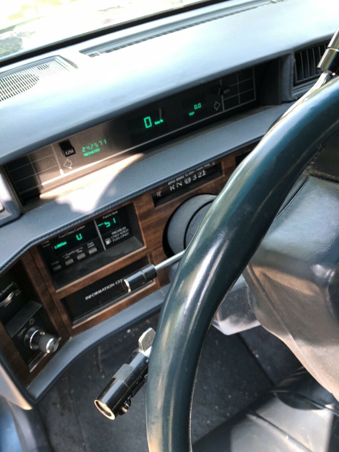 1993 Cadillac DeVille - photo 13