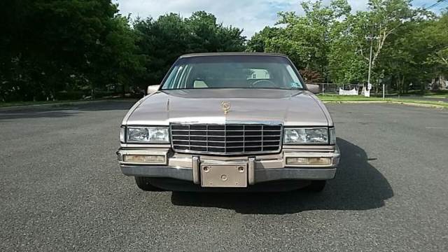 1993 Cadillac DeVille Touring - photo 7